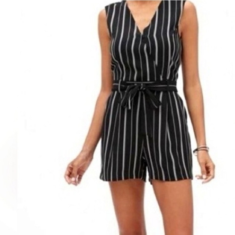 NWT Banana Republic Black and White Striped Sleeveless Romper